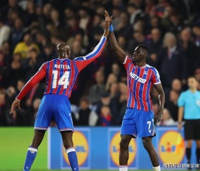 欧战破局！水晶宫效率风暴3-1击溃阿尔克马尔